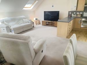 Lounge- click for photo gallery
